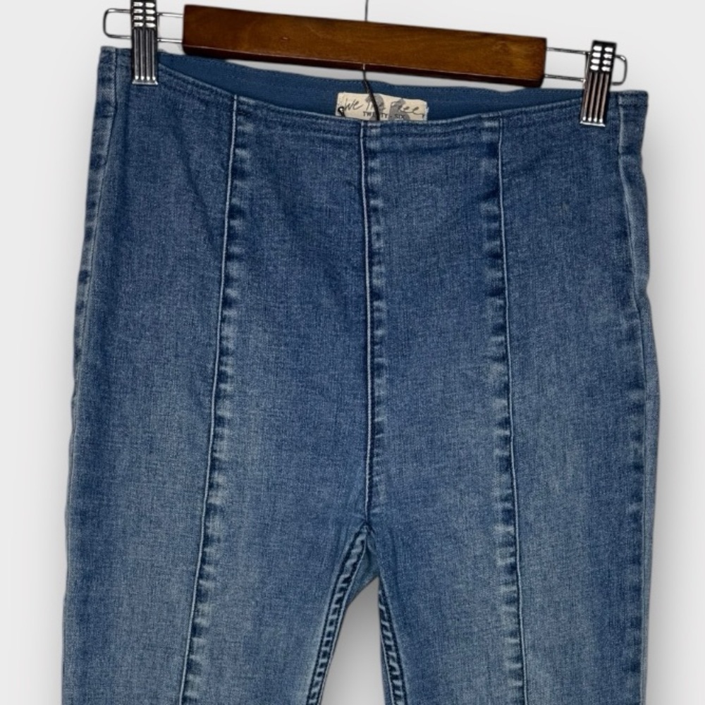 We The Free People Slim Pull On Flare Leg Seamed Jeans Medium Wash 2 26 Regular - Picture 3 of 9